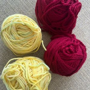 Wool Yarn (4 rolls)